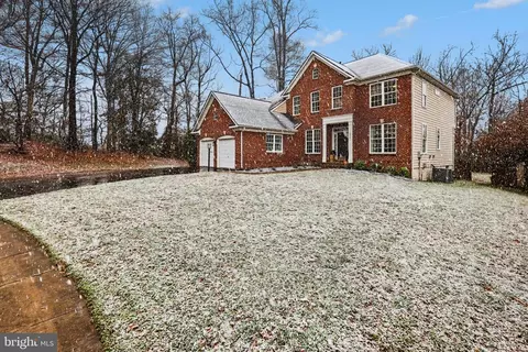 Exterior - 19201 Buna St, Triangle, VA 22172 photo 8 of 8