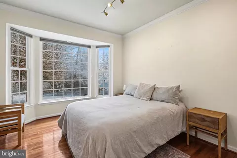 Bedroom - 19201 Buna St, Triangle, VA 22172 photo 2 of 15