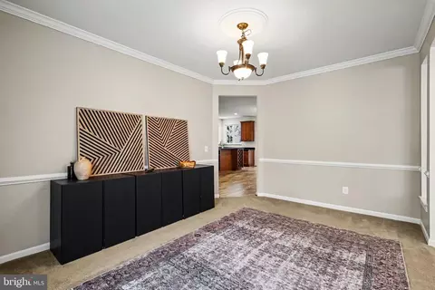 Entry Way - 19201 Buna St, Triangle, VA 22172 photo 9 of 15
