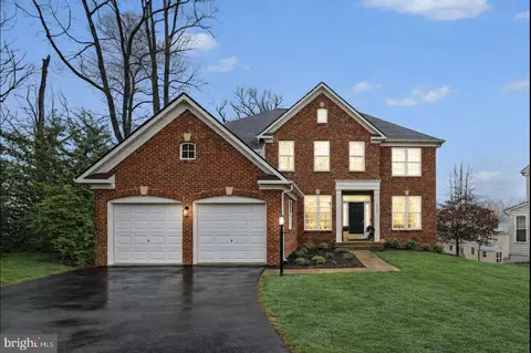 19201 Buna St, Triangle, VA 22172