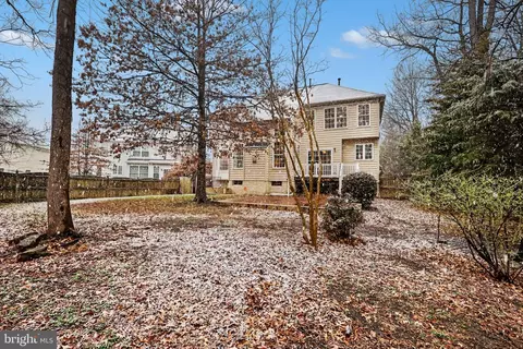 Exterior - 19201 Buna St, Triangle, VA 22172 photo 6 of 8