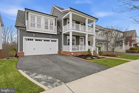 16956 Takeaway Ln, Dumfries, VA 22026