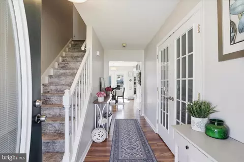 Entry Way - 10410 Labrador Loop, Manassas, VA 20112 photo 1 of 2