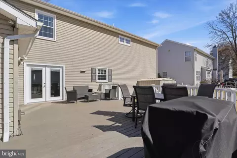 Exterior - 10410 Labrador Loop, Manassas, VA 20112 photo 7 of 11