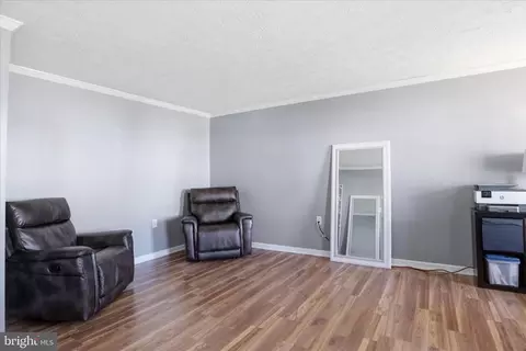 Living - 10410 Labrador Loop, Manassas, VA 20112 photo 1 of 1