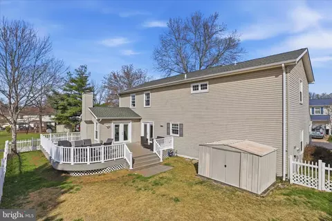 Exterior - 10410 Labrador Loop, Manassas, VA 20112 photo 10 of 11