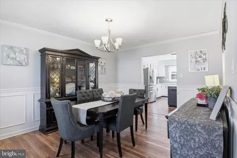 Dining - 10410 Labrador Loop, Manassas, VA 20112 photo 1 of 2