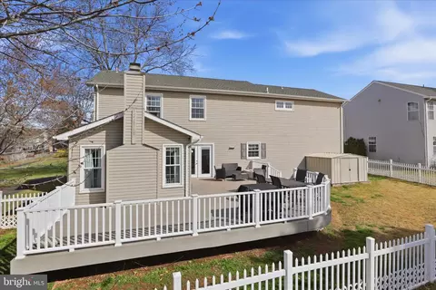 Exterior - 10410 Labrador Loop, Manassas, VA 20112 photo 8 of 11