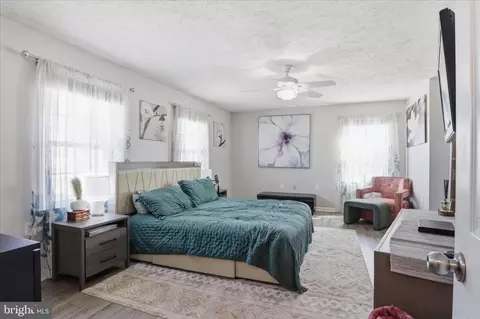 Bedroom - 10410 Labrador Loop, Manassas, VA 20112 photo 1 of 8