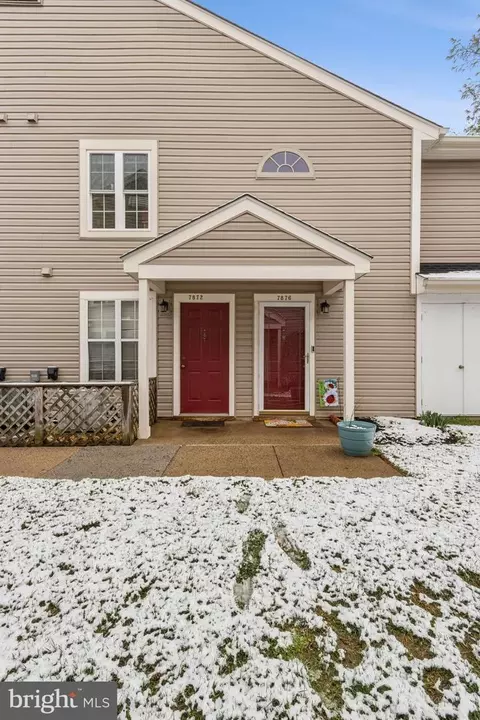 7876 Waverley Mill Ct, Gainesville, VA 20155
