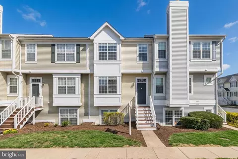 11027 Sentry Ridge Rd, Manassas, VA 20109