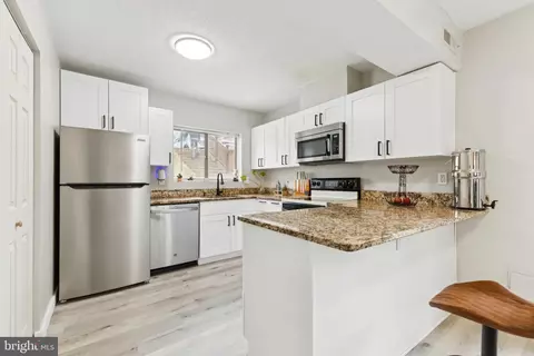 2140 Gunsmith Ter, Woodbridge, VA 22191