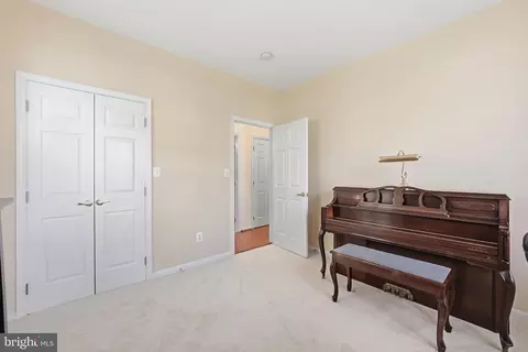 Entry Way - 6828 Derby Run Way, Gainesville, VA 20155 photo 1 of 3
