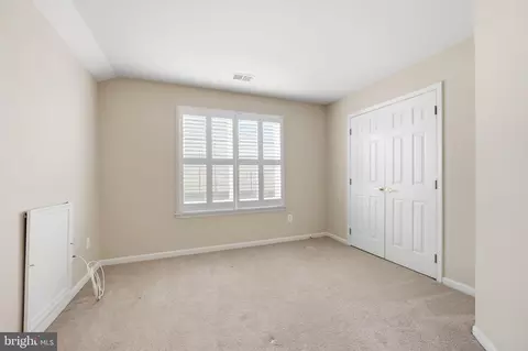 Bedroom - 6828 Derby Run Way, Gainesville, VA 20155 photo 6 of 6