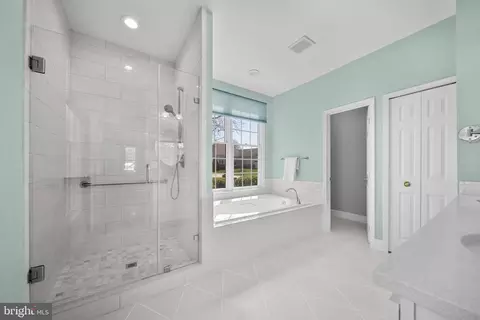 Bath - 6712 Buglecall Pl, Gainesville, VA 20155 photo 1 of 8