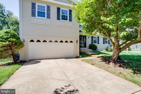 Exterior - 10400 Labrador Loop, Manassas, VA 20112 photo 3 of 11