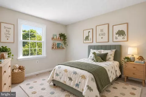 Bedroom - 10400 Labrador Loop, Manassas, VA 20112 photo 2 of 9