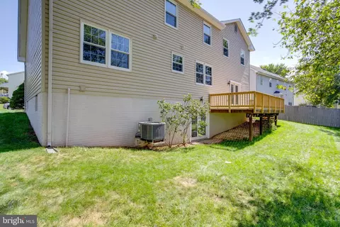 Exterior - 10400 Labrador Loop, Manassas, VA 20112 photo 10 of 11