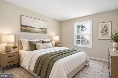 Bedroom - 10400 Labrador Loop, Manassas, VA 20112 photo 1 of 9