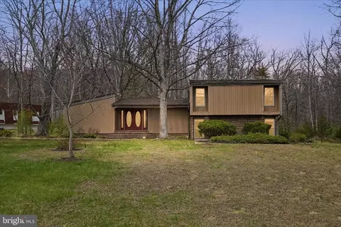 2199 Logmill Rd, Haymarket, VA 20169