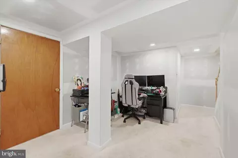 Entry Way - 9551 Covington Pl, Manassas, VA 20109 photo 3 of 3