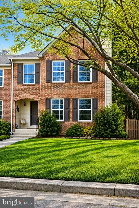3299 Greco Ct, Woodbridge, VA 22192
