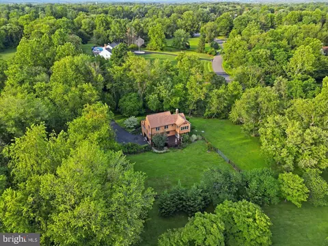 View/Area - 4366 Stepney Dr, Gainesville, VA 20155 photo 6 of 7