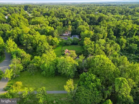 View/Area - 4366 Stepney Dr, Gainesville, VA 20155 photo 3 of 7
