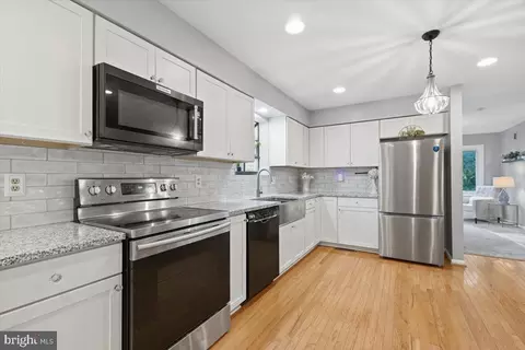 Kitchen - 4366 Stepney Dr, Gainesville, VA 20155 photo 1 of 1