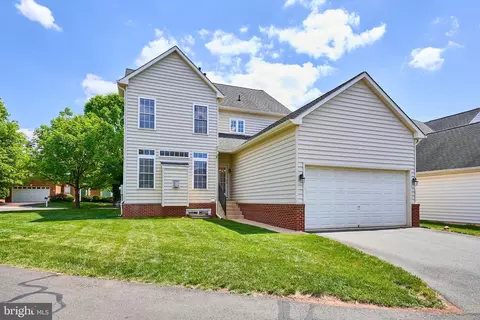 Exterior - 6910 Bitterroot Ct, Gainesville, VA 20155 photo 4 of 5