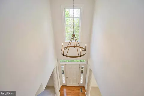 Entry Way - 6910 Bitterroot Ct, Gainesville, VA 20155 photo 7 of 7