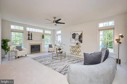 Living - 6910 Bitterroot Ct, Gainesville, VA 20155 photo 1 of 12