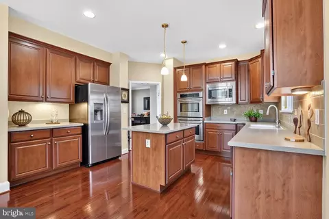 Kitchen - 3308 Mccorkle Ct, Triangle, VA 22172 photo 1 of 6