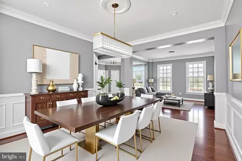 Dining - 3308 Mccorkle Ct, Triangle, VA 22172 photo 2 of 4
