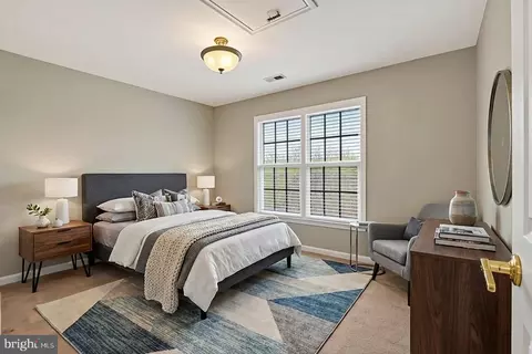 Bedroom - 3308 Mccorkle Ct, Triangle, VA 22172 photo 7 of 9