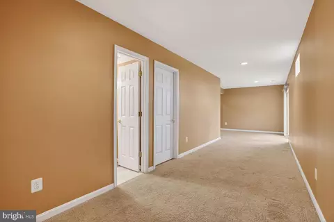 Entry Way - 3308 Mccorkle Ct, Triangle, VA 22172 photo 11 of 12