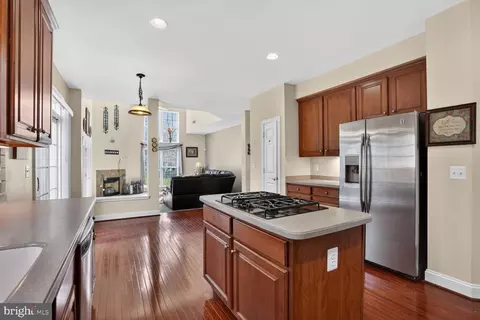 Kitchen - 3308 Mccorkle Ct, Triangle, VA 22172 photo 4 of 6