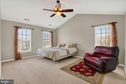 Bedroom - 3308 Mccorkle Ct, Triangle, VA 22172 photo 2 of 9