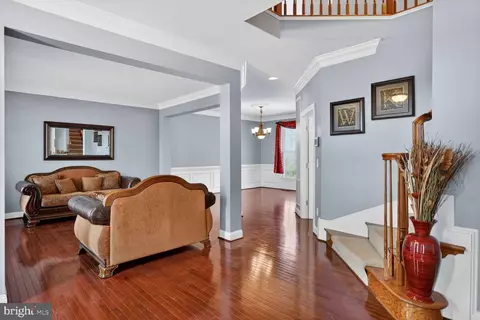 Entry Way - 3308 Mccorkle Ct, Triangle, VA 22172 photo 1 of 12