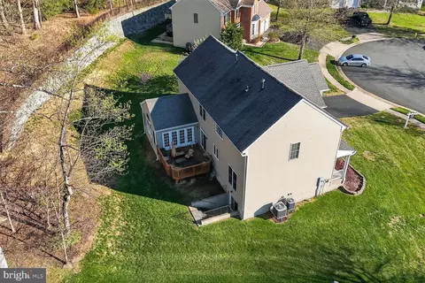 View/Area - 3308 Mccorkle Ct, Triangle, VA 22172 photo 3 of 7