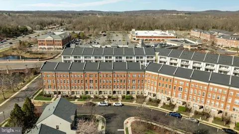 View/Area - 7828 Cedar Branch Dr, Gainesville, VA 20155 photo 1 of 7