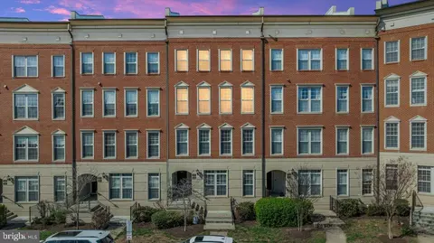 7828 Cedar Branch Dr, Gainesville, VA 20155