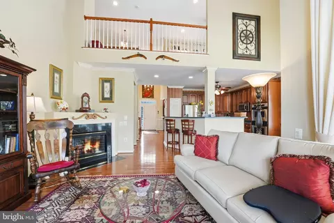 Living - 9709 Seafield Pl, Bristow, VA 20136 photo 3 of 3