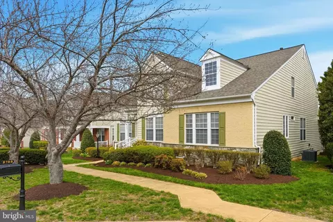 Exterior - 9709 Seafield Pl, Bristow, VA 20136 photo 8 of 12
