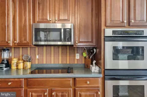 Kitchen - 9709 Seafield Pl, Bristow, VA 20136 photo 3 of 4