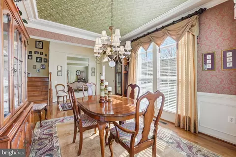 Dining - 9709 Seafield Pl, Bristow, VA 20136 photo 2 of 5