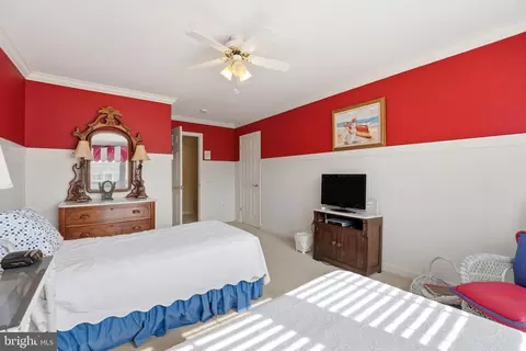 Bedroom - 9709 Seafield Pl, Bristow, VA 20136 photo 6 of 8