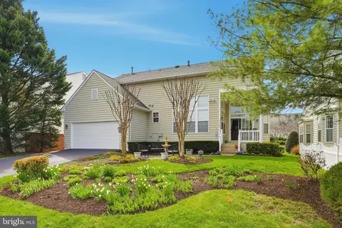 Exterior - 9709 Seafield Pl, Bristow, VA 20136 photo 11 of 12