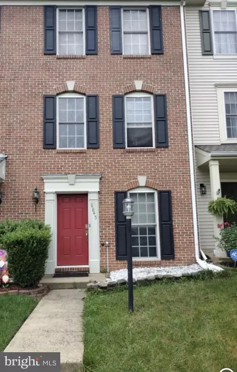 8845 Stable Forest Pl, Bristow, VA 20136