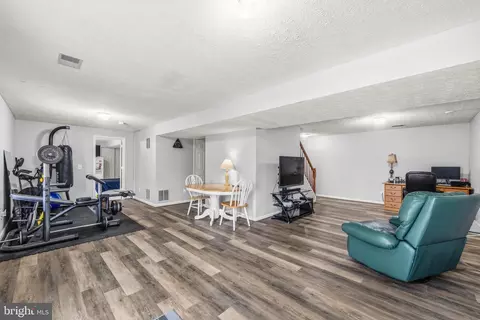 Other - 2932 Nicely Ct, Dumfries, VA 22026 photo 7 of 12